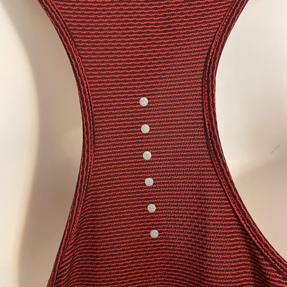 Sz S woman Nike Red Tank Top race back sleeveless breathable round neck New - Picture 9 of 13